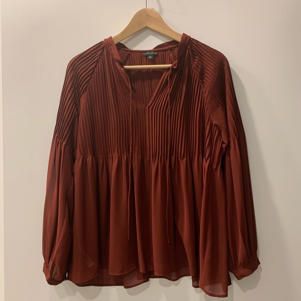 Ann Taylor Chiffon Flare blouse